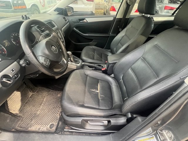 2012 Volkswagen Jetta - $4,995
