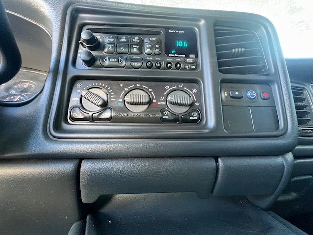 2002 Chevrolet Avalanche 1500 photo