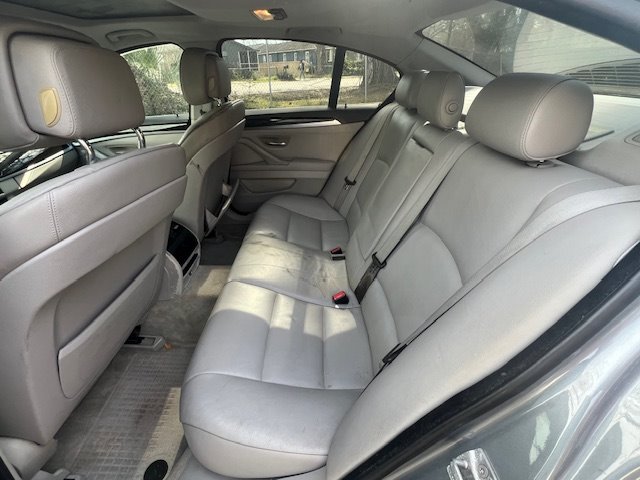 2011 BMW MDX 528i photo