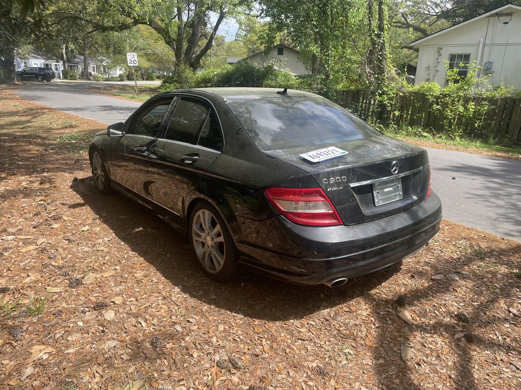 2011 Mercedes-Benz C-Class C300 Luxury photo