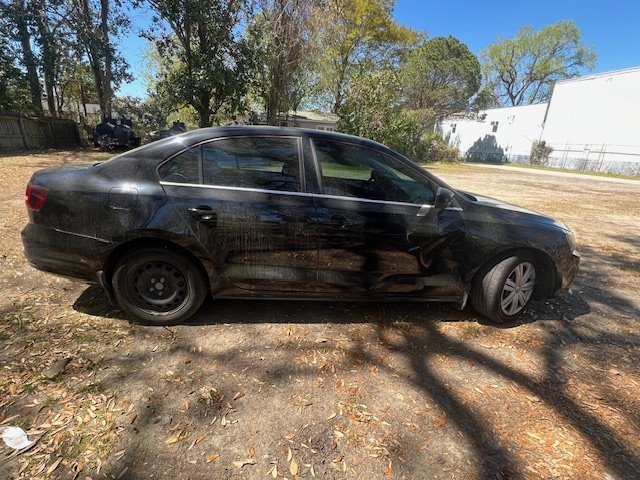 2017 Volkswagen Jetta - $2,995