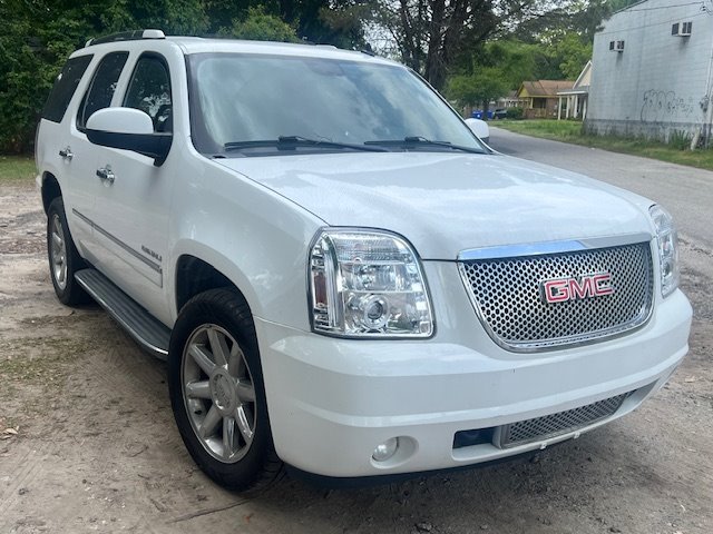 2011 GMC Yukon Denali photo