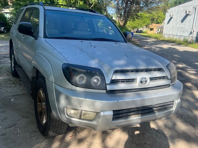 2004 Toyota 4Runner SR5 photo