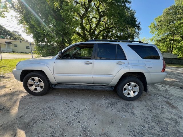 2004 Toyota 4Runner SR5 photo