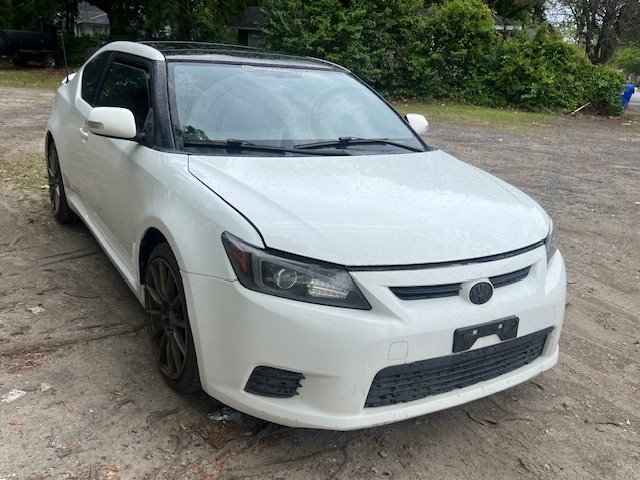 2013 Scion tC photo