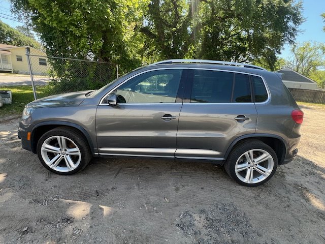 2016 Volkswagen Tiguan S photo