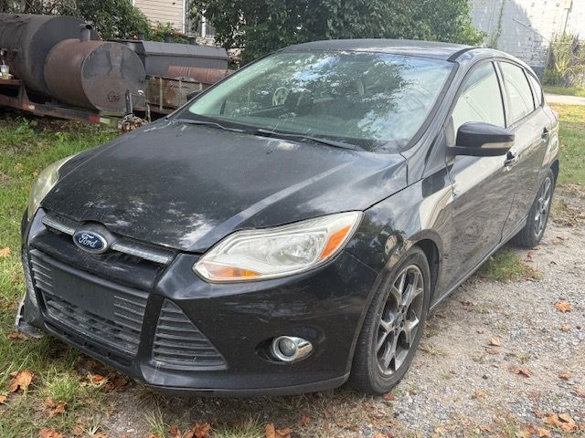 2013 Ford Focus - $2,995