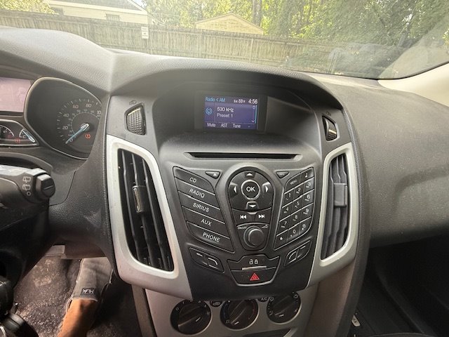 2013 Ford Focus - $2,995