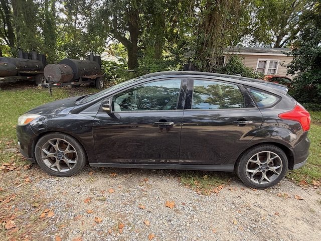 2013 Ford Focus - $2,995