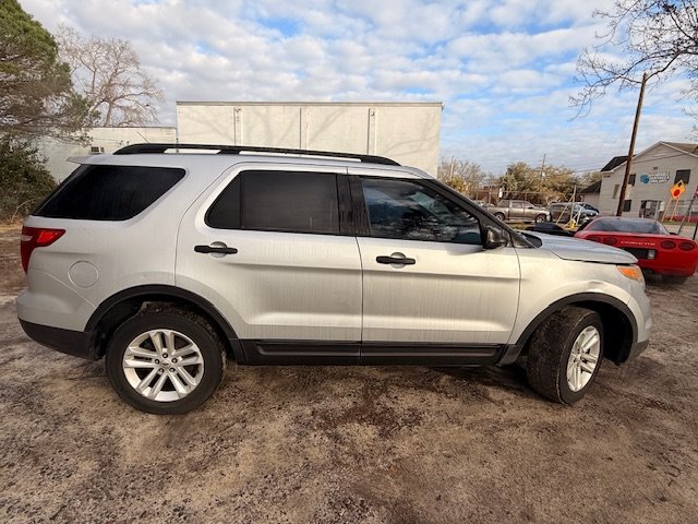 2015 Ford Explorer - $4,995