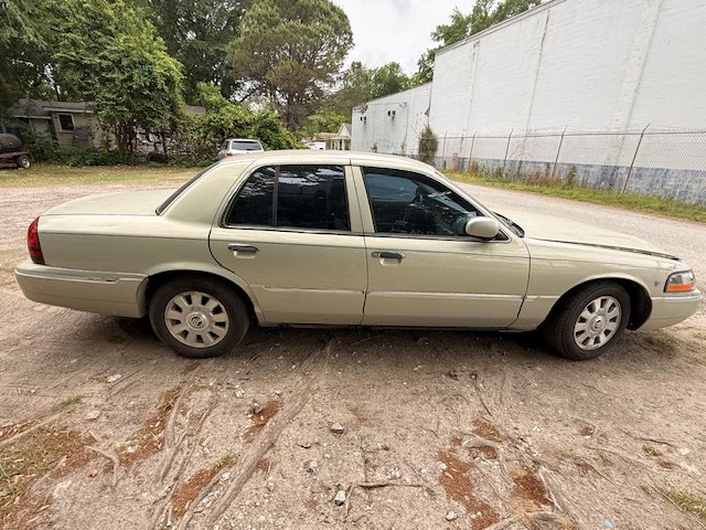 2004 Mercury Grand Marquis - $1,995