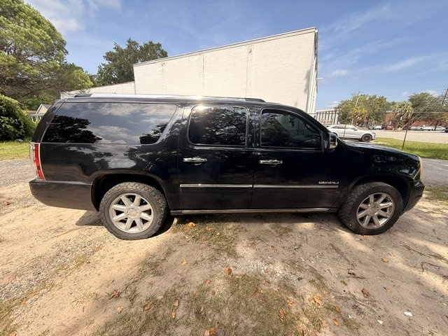 2011 GMC Yukon - $3,995