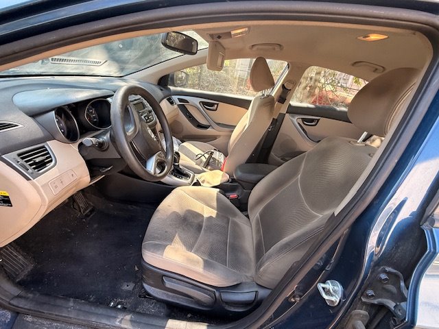 2016 Hyundai Elantra - $2,995