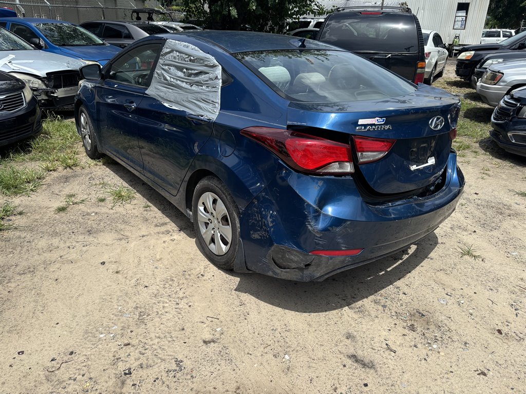 2016 Hyundai Elantra - $2,995