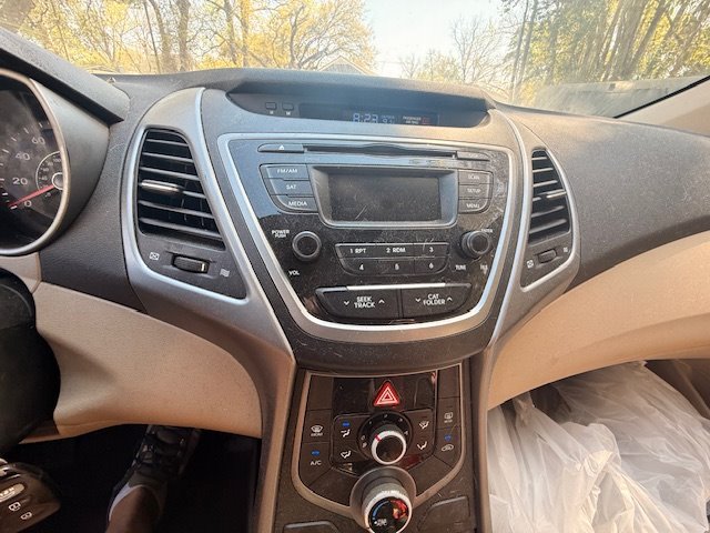 2016 Hyundai Elantra - $2,995