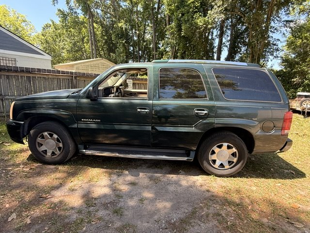 2002 Cadillac Escalade - $2,495