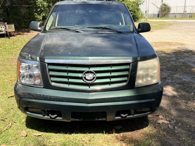 2002 Cadillac Escalade - $2,495