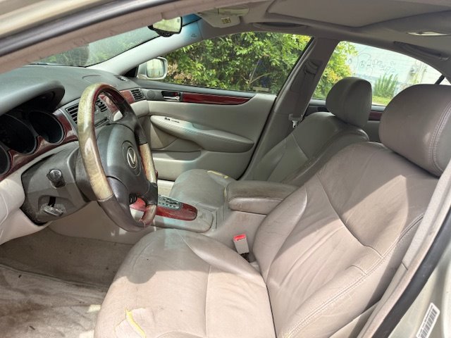 2003 Lexus ES - $3,495