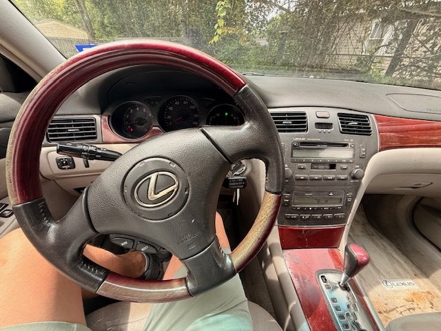 2003 Lexus ES - $3,495