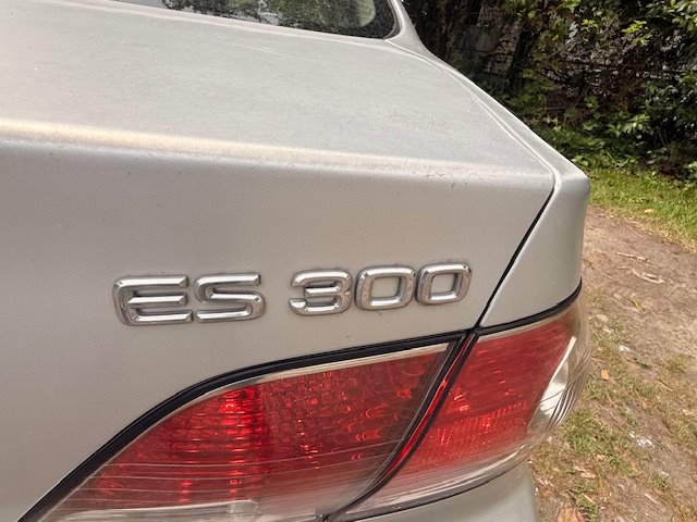 2003 Lexus ES - $3,495