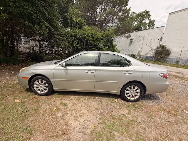 2003 Lexus ES - $3,495
