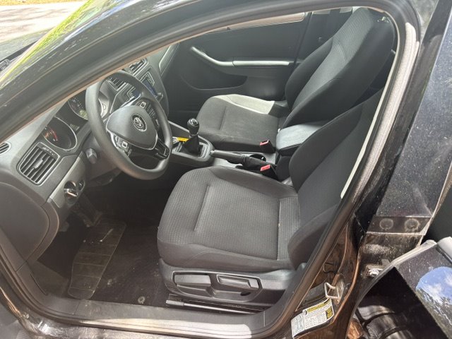 2016 Volkswagen Jetta - $3,995