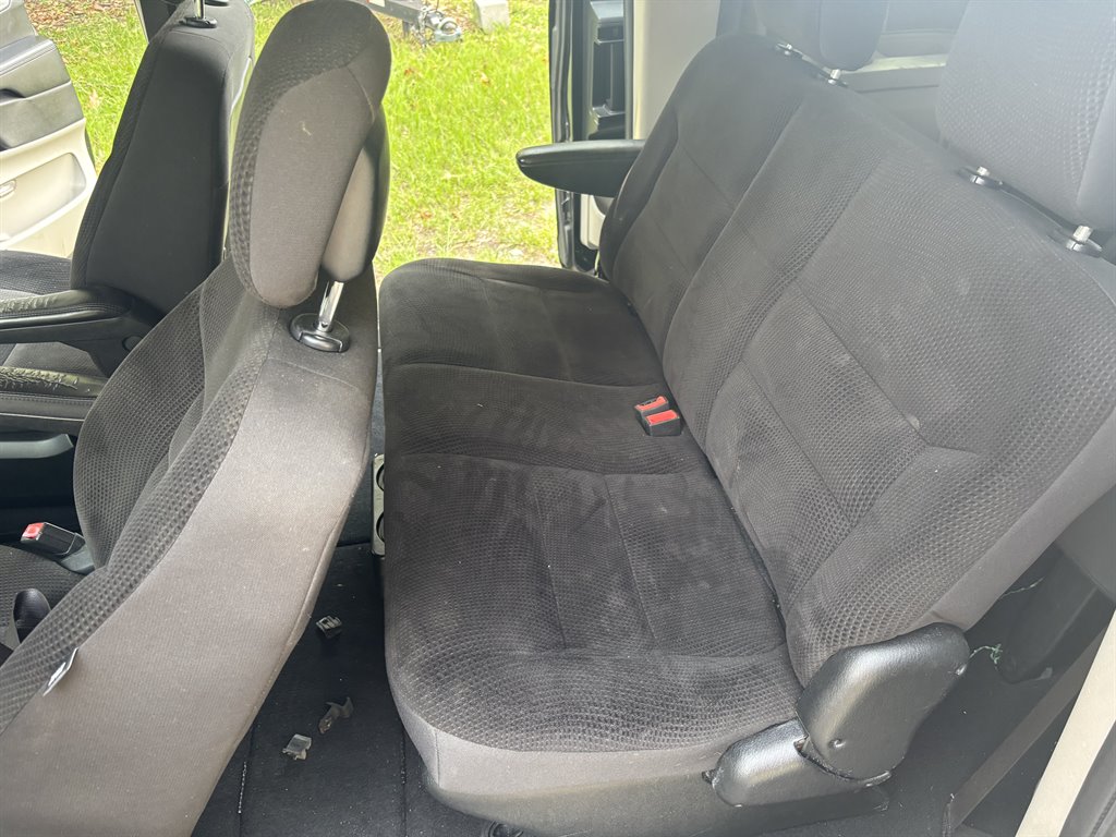 2018 Dodge Grand Caravan - $4,995
