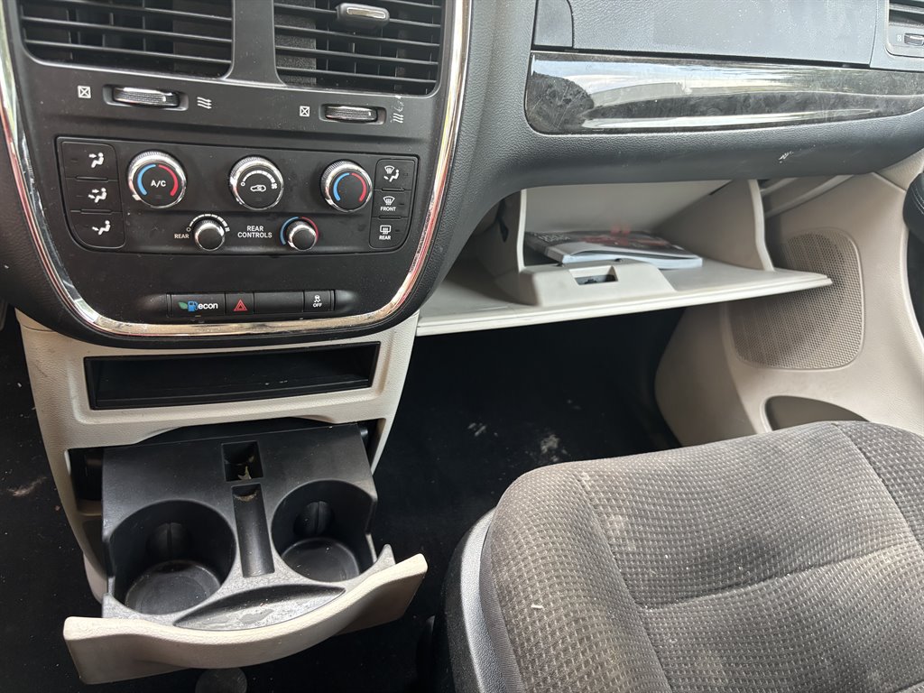 2018 Dodge Grand Caravan - $4,995