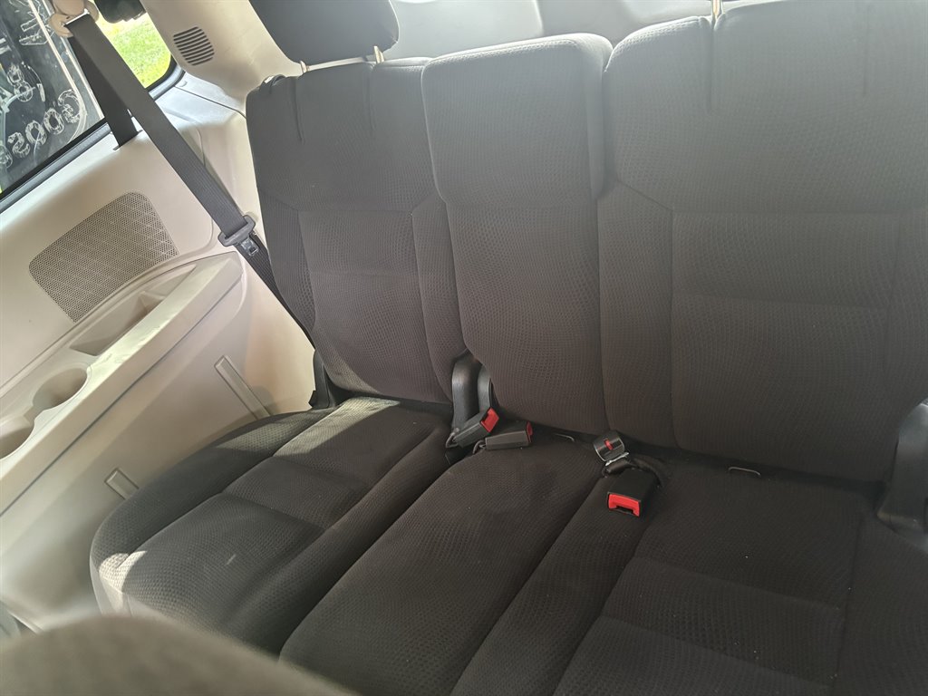 2018 Dodge Grand Caravan - $4,995