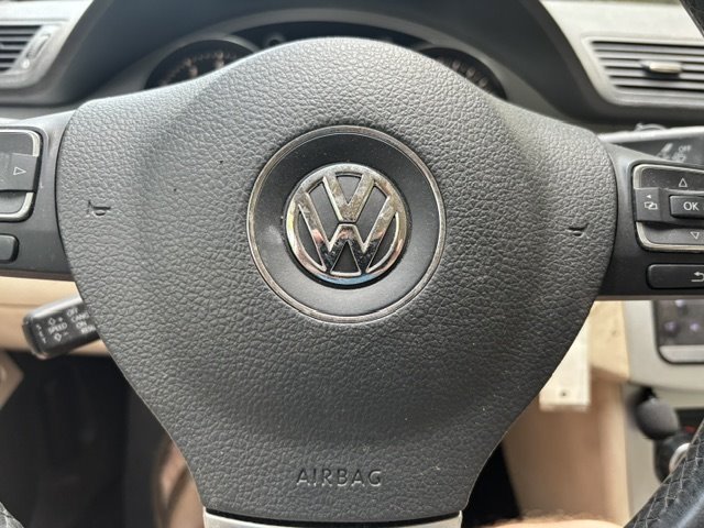 2011 Volkswagen Passat - $4,995