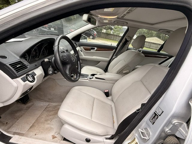 2010 Mercedes-Benz C-Class - $3,995
