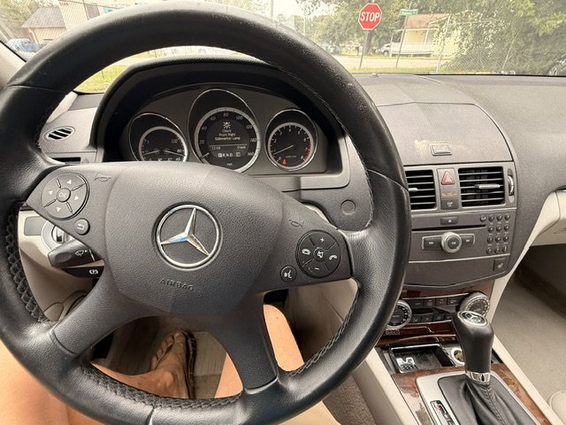 2010 Mercedes-Benz C-Class - $3,995