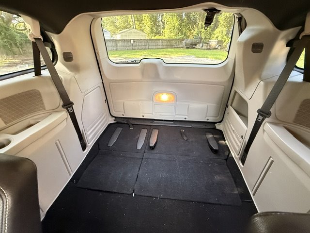 2018 Dodge Grand Caravan - $4,995