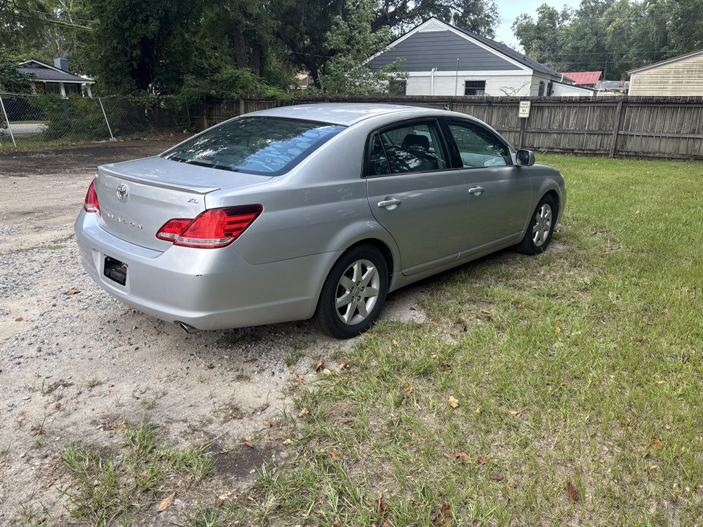 2007 Toyota Avalon - $3,995
