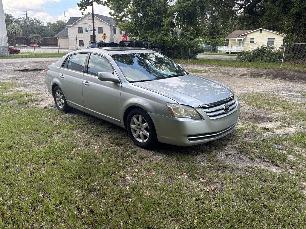 2007 Toyota Avalon - $3,995