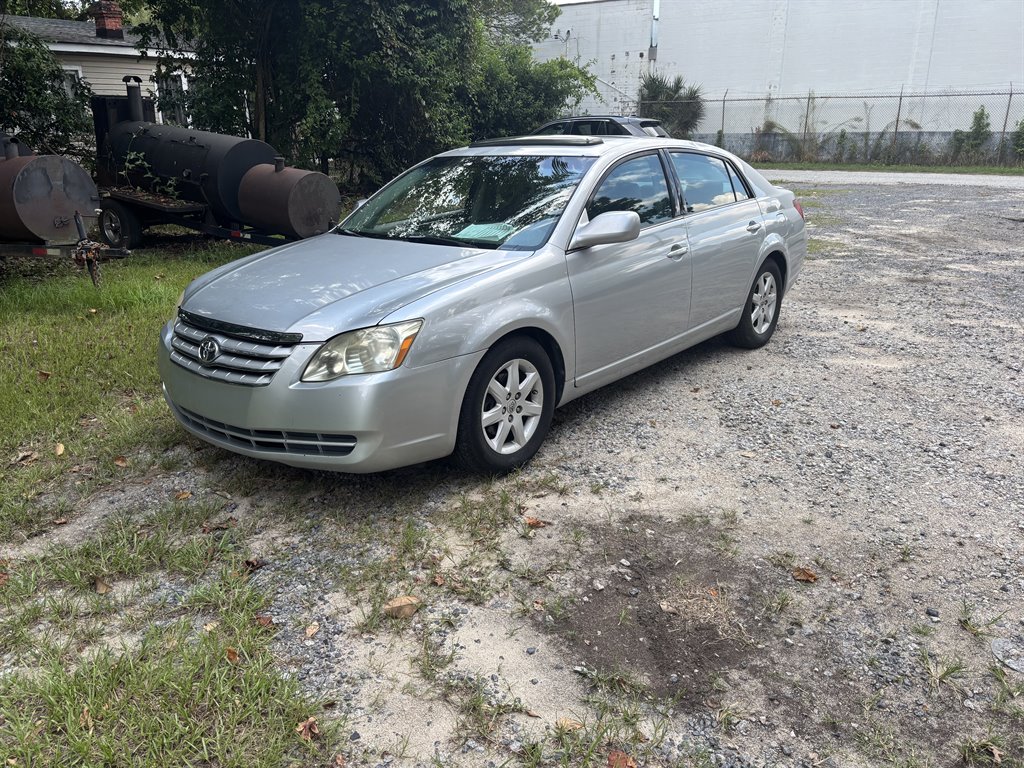 2007 Toyota Avalon - $3,995