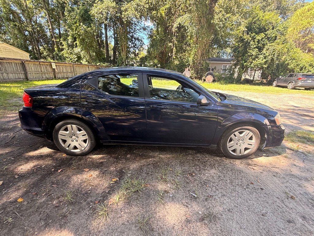 2014 Dodge Avenger - $2,495