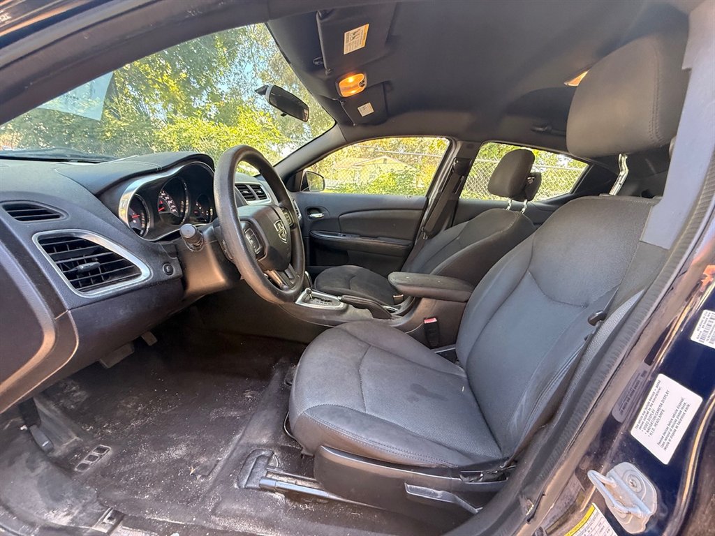 2014 Dodge Avenger - $2,495