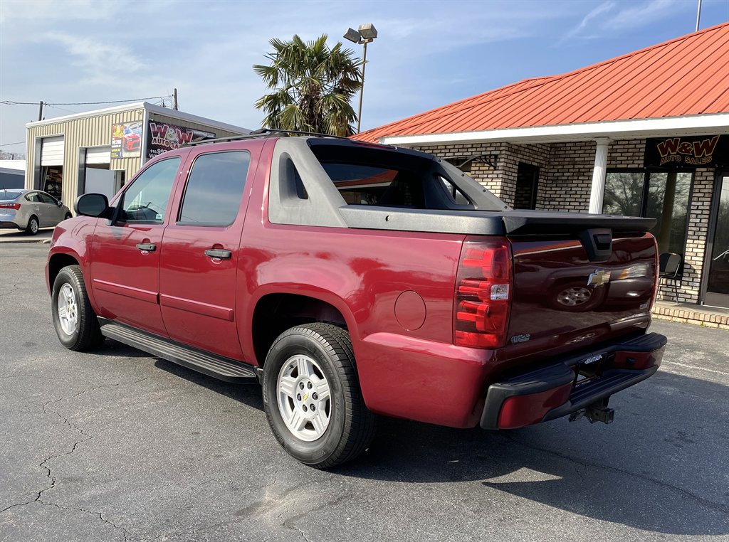 2007 Chevrolet Avalanche LS 1500 photo