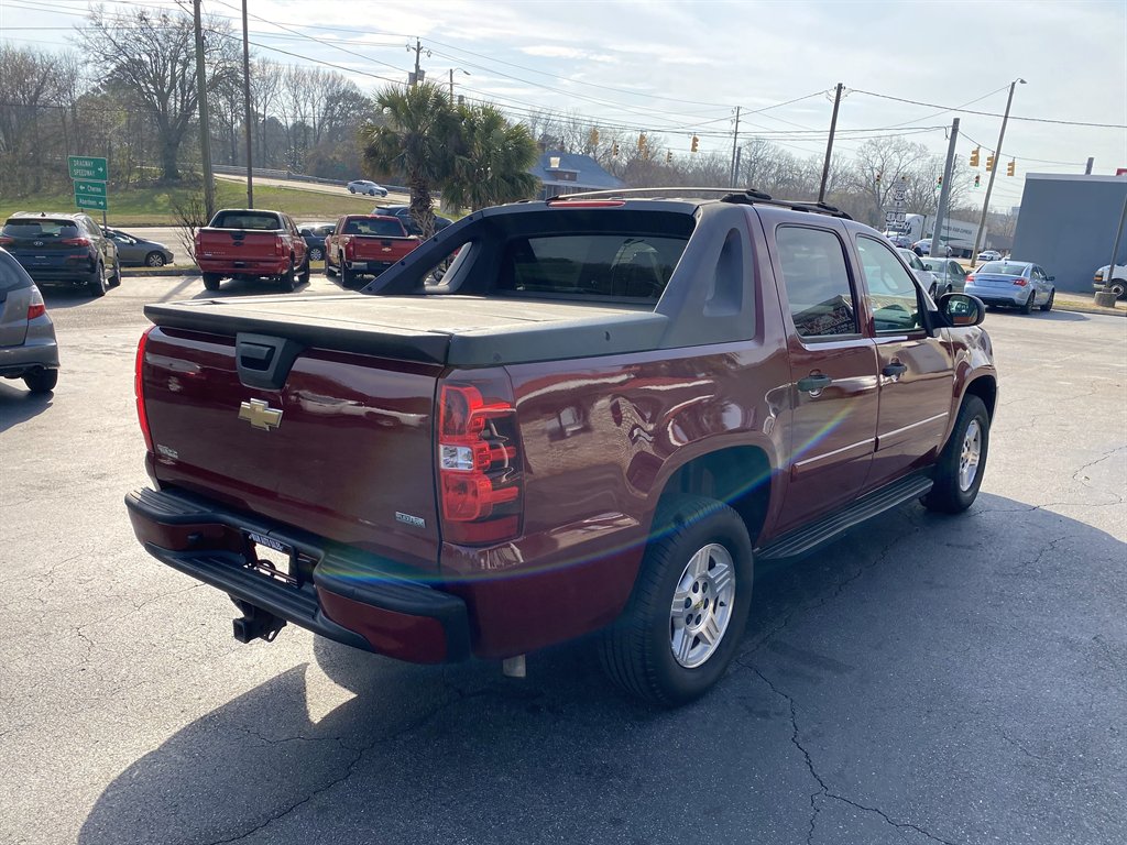 2007 Chevrolet Avalanche LS 1500 photo