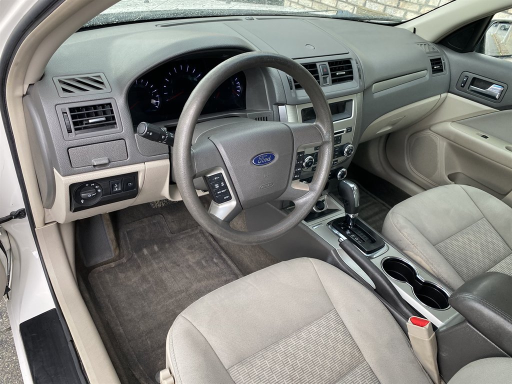 2012 Ford Fusion SE photo
