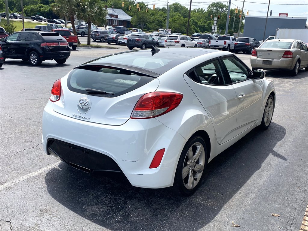 2014 Hyundai Veloster photo