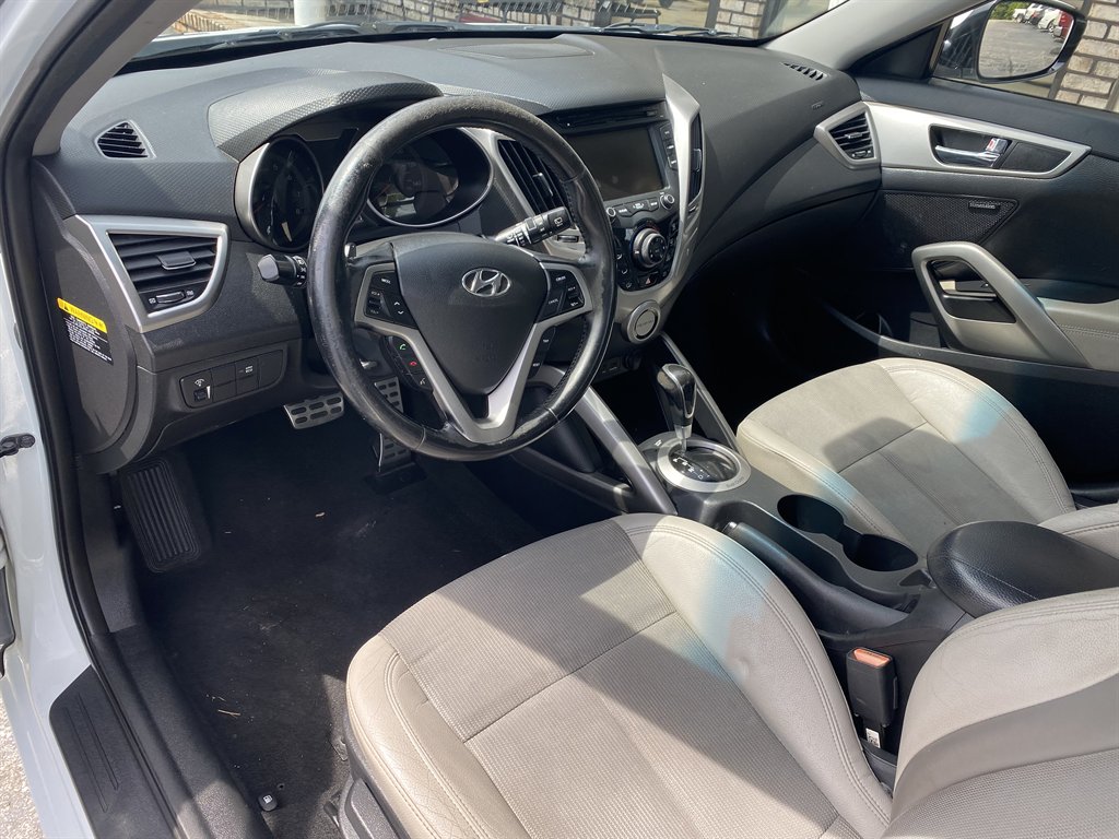 2014 Hyundai Veloster photo