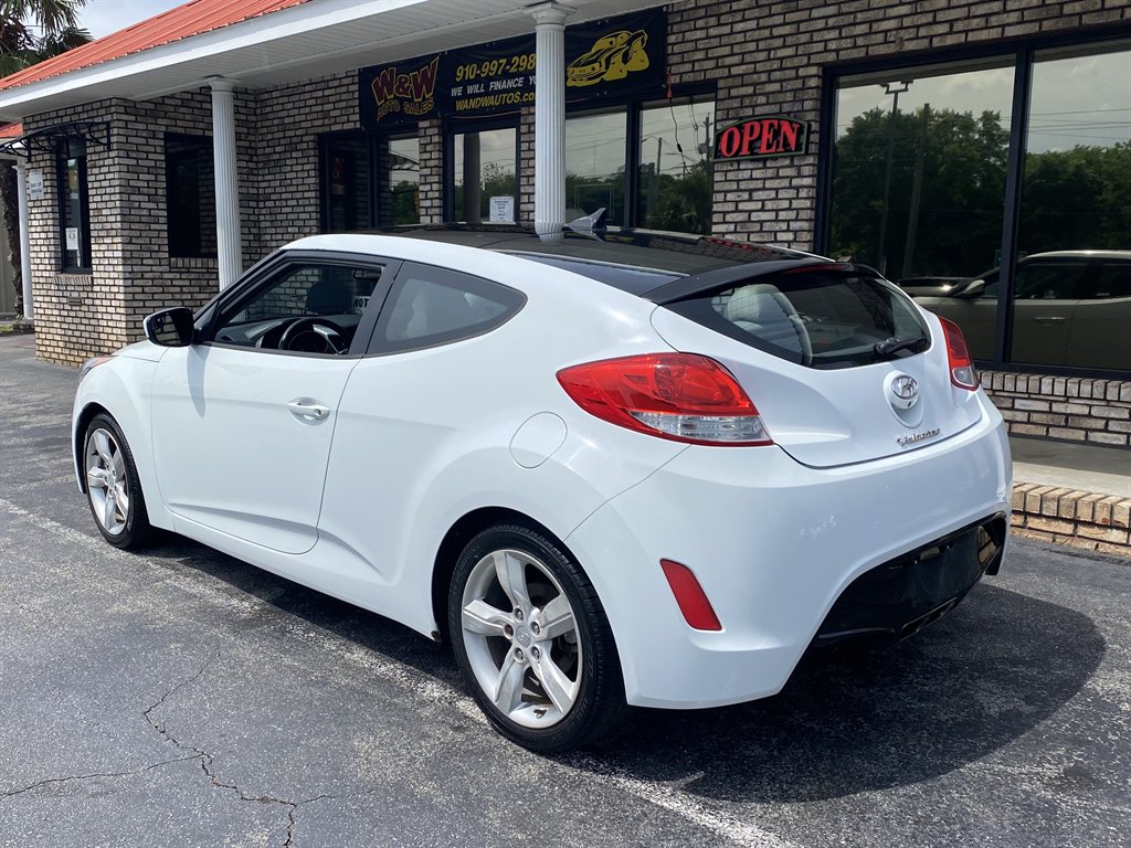 2014 Hyundai Veloster photo