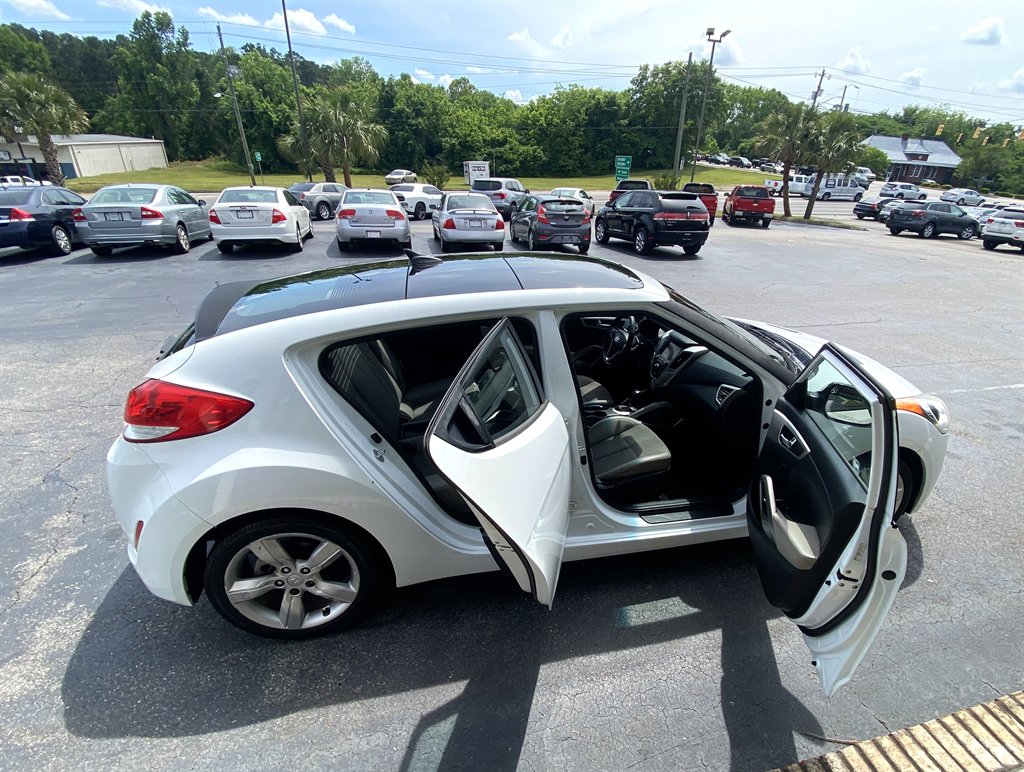 2014 Hyundai Veloster photo