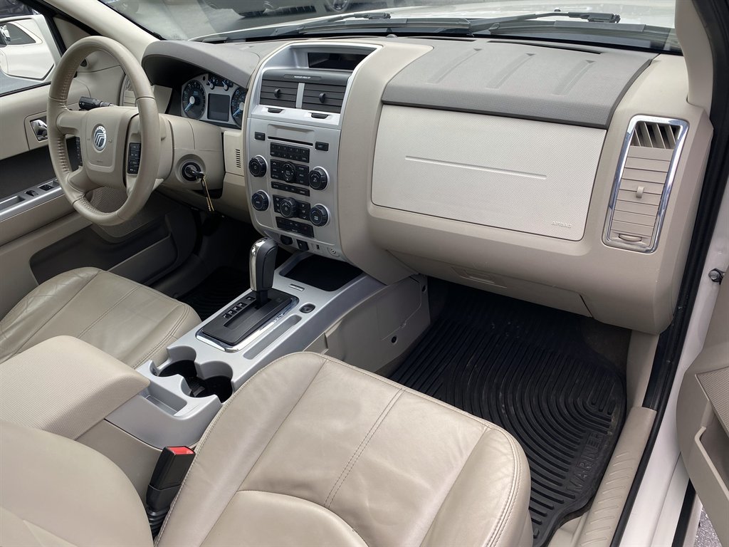 2010 Mercury Mariner Premier V6 photo