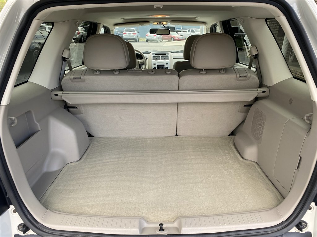2010 Mercury Mariner Premier V6 photo