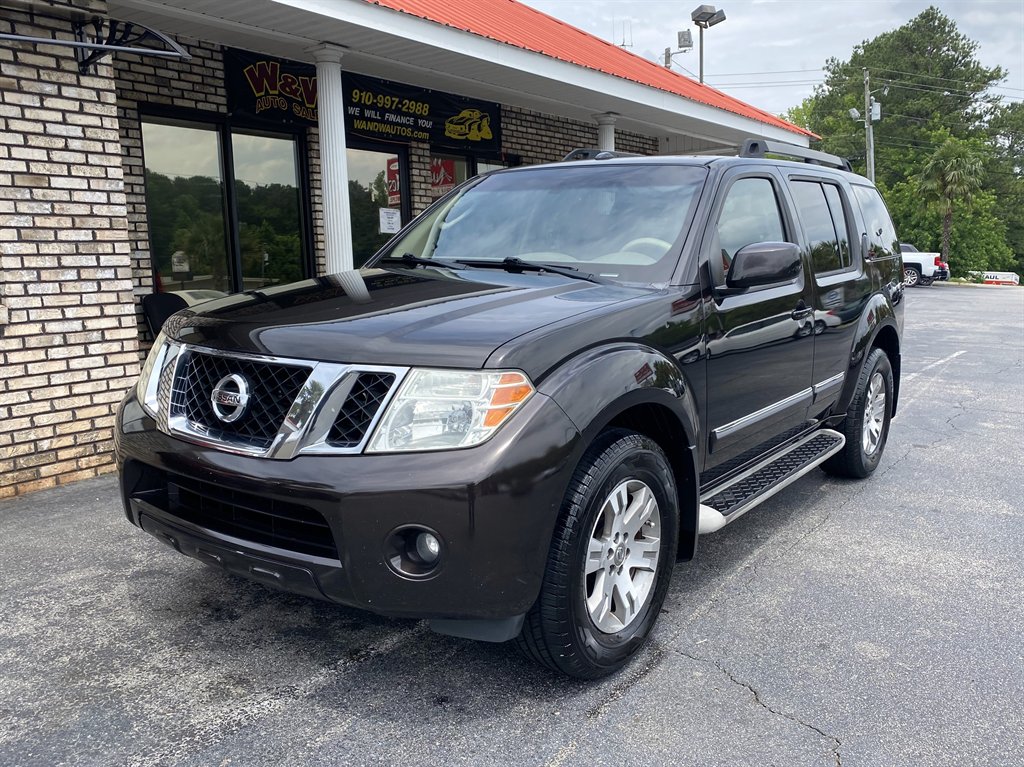 2011 Nissan Pathfinder S photo