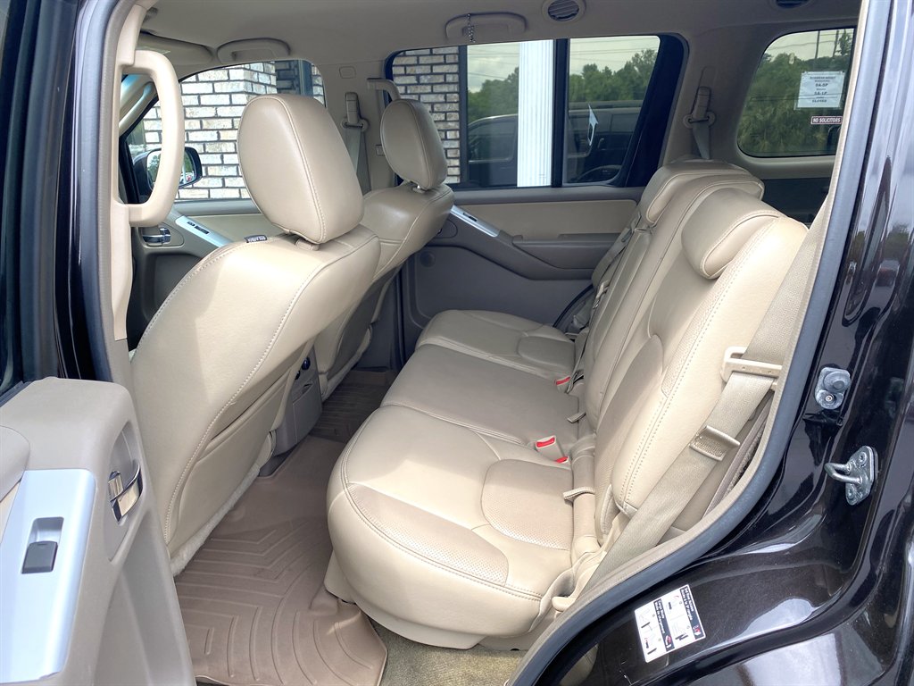 2011 Nissan Pathfinder S photo
