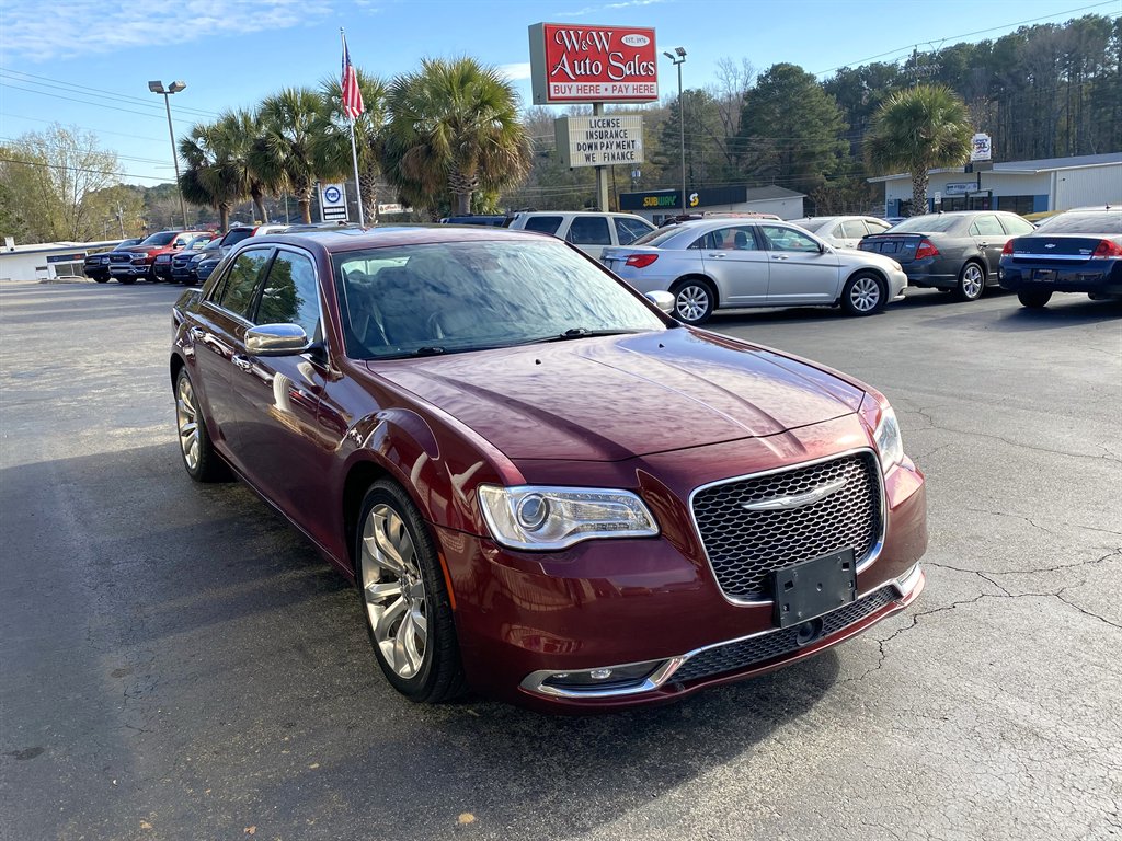 2017 Chrysler 300 - $13,995